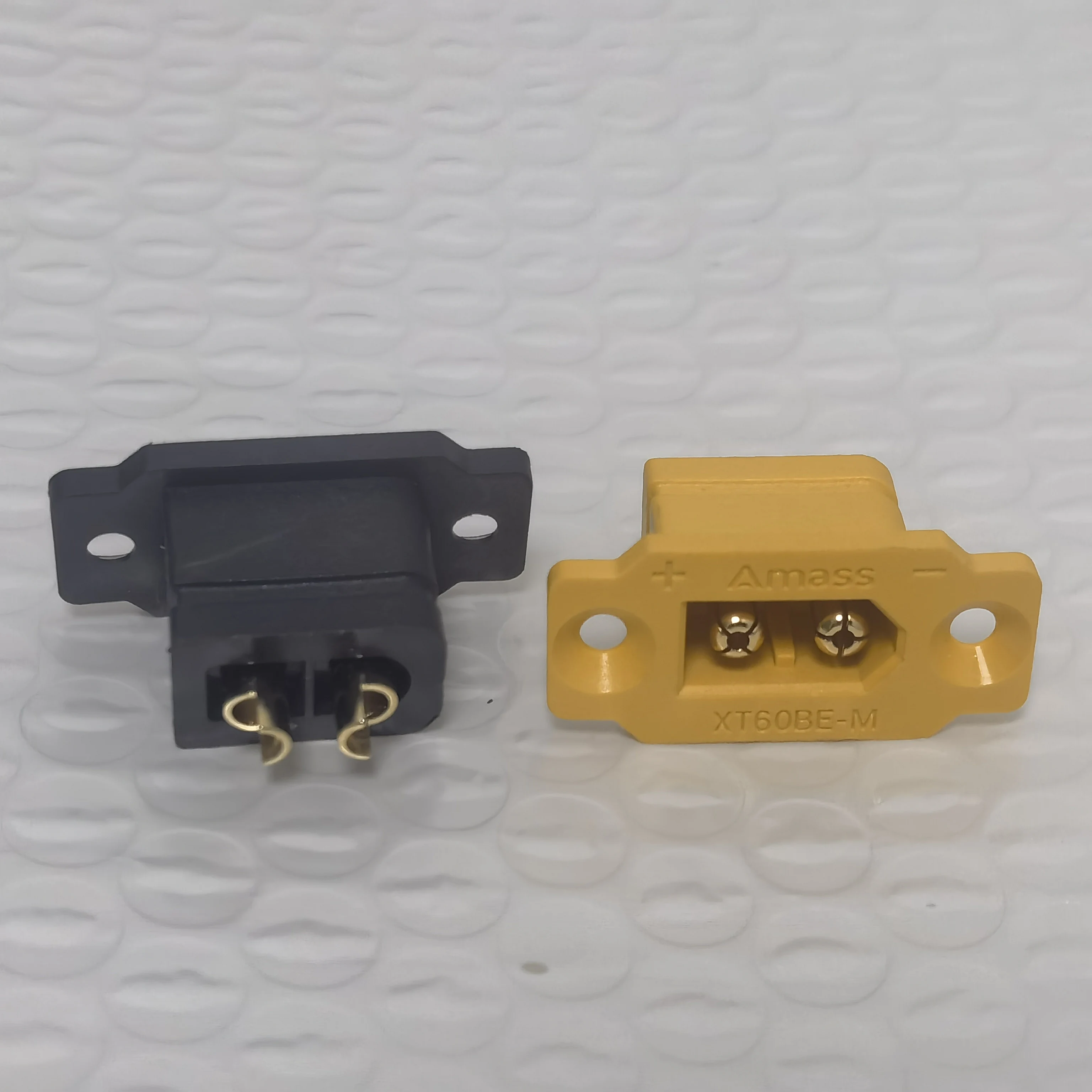 5PCS original XT60BE-M model airplane plug PA Fixed in front of the outer panel Copper Gold Plating  black yellow male head