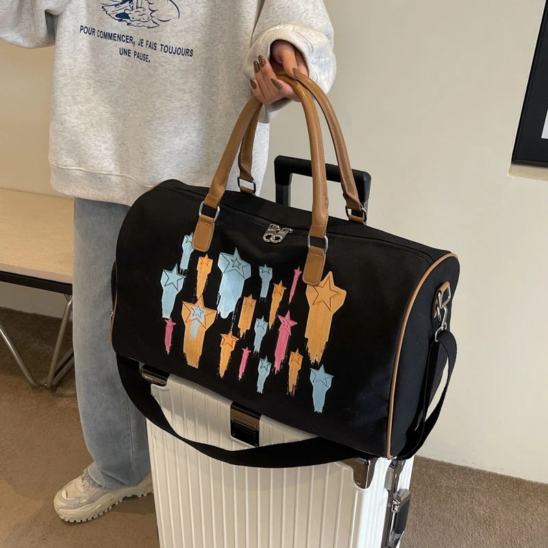 

Small Gym Bag for Women, Travel Duffle Bag Carry On Weekender Bag with Shoe Compartment Women's Sport Duffle Bag Overnight Bags