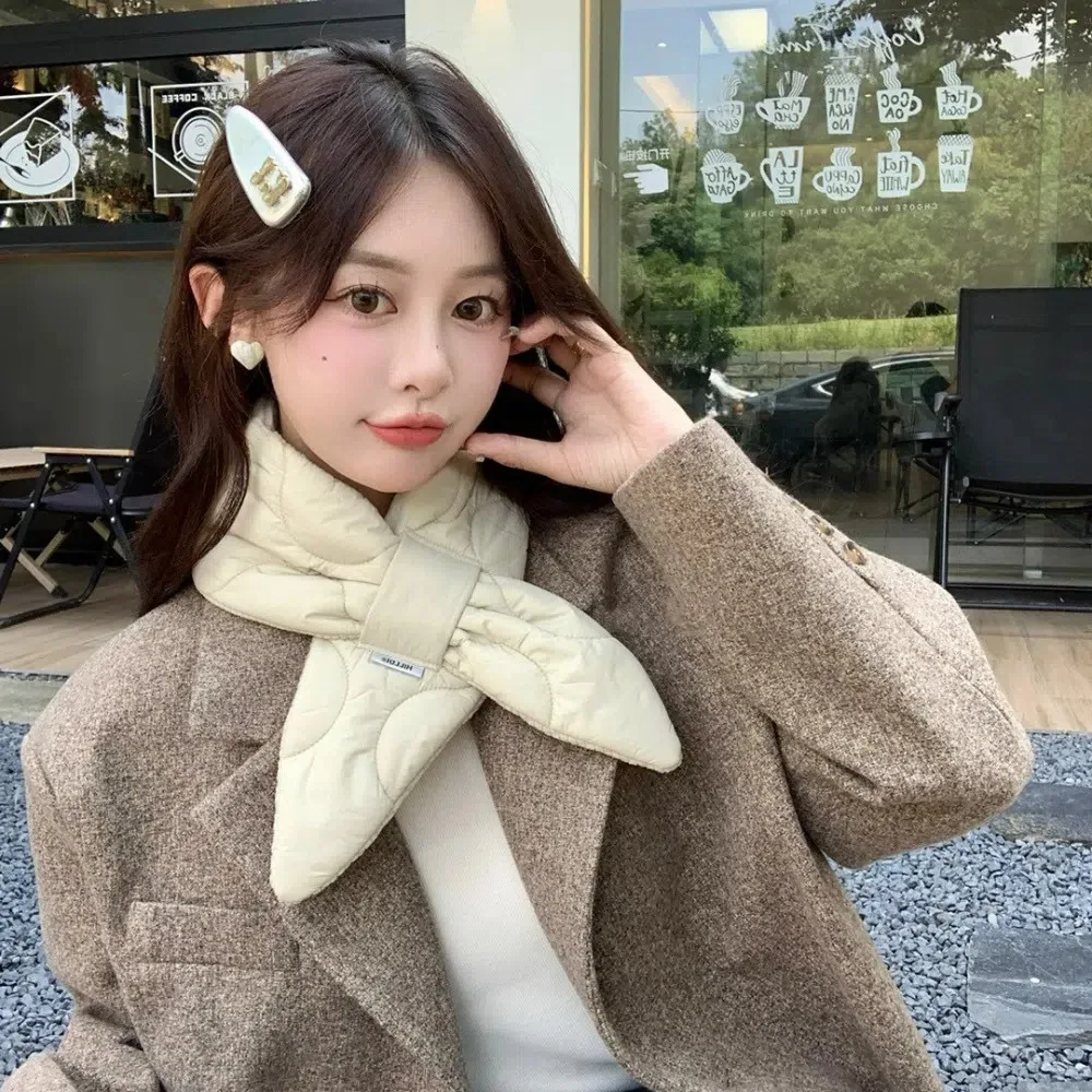 

New Design Padded Cross Feather Scarf Korean Style Apparel Accessories Down Neck Scarf Windproof Keep Warm Thermal Shawl Woman