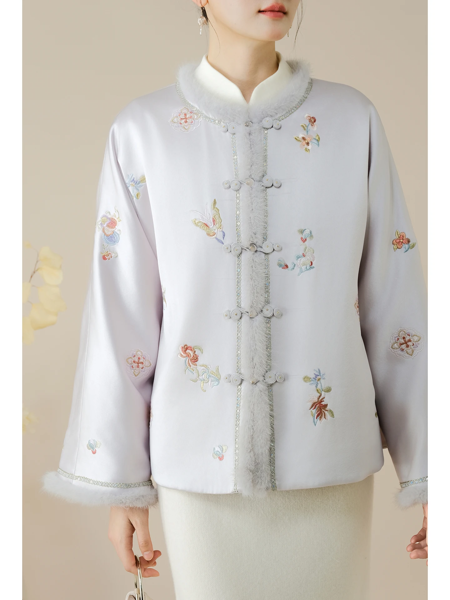 

Новая китайская осенне-зимняя куртка Young Sle из вышитого хлопка с меховым воротником, свободного кроя, с длинными рукавами и круглым вырезом