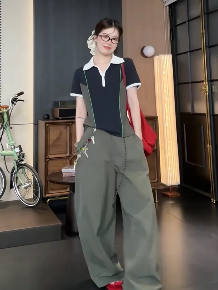 تي شيرت نسائي بتصميم عصري على الطراز الكوري، فضفاض ومريح، مصنوع من البوليستر، مناسب للصيف.