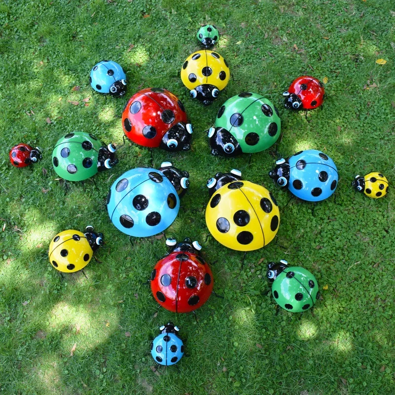 Simulation animal decoration outdoor courtyard garden decor iron beetle seven-star ladybug pendant garden landscape fairy garden