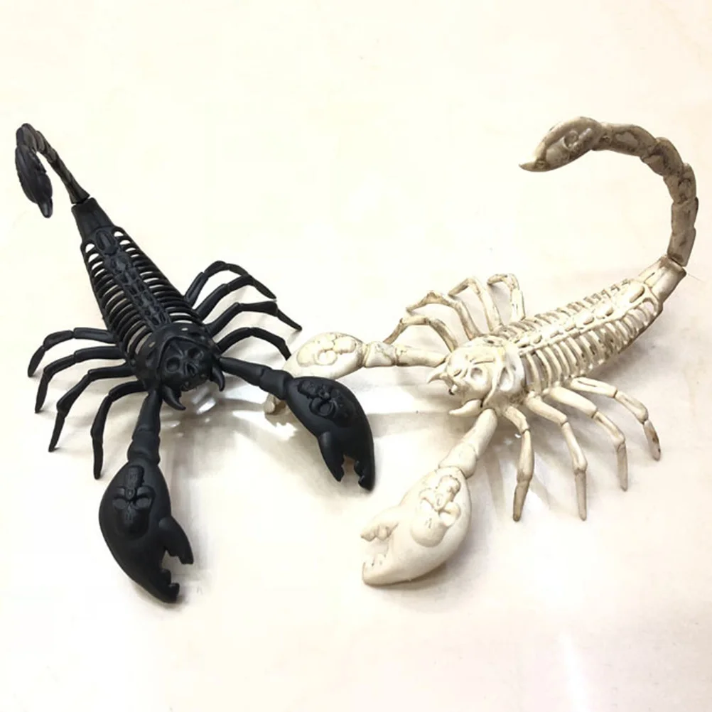 1 pz simulazione plastica scorpione falso bug illumina scherzo di Halloween decorazione del partito puntello scherzo giocattolo silulazione insetti