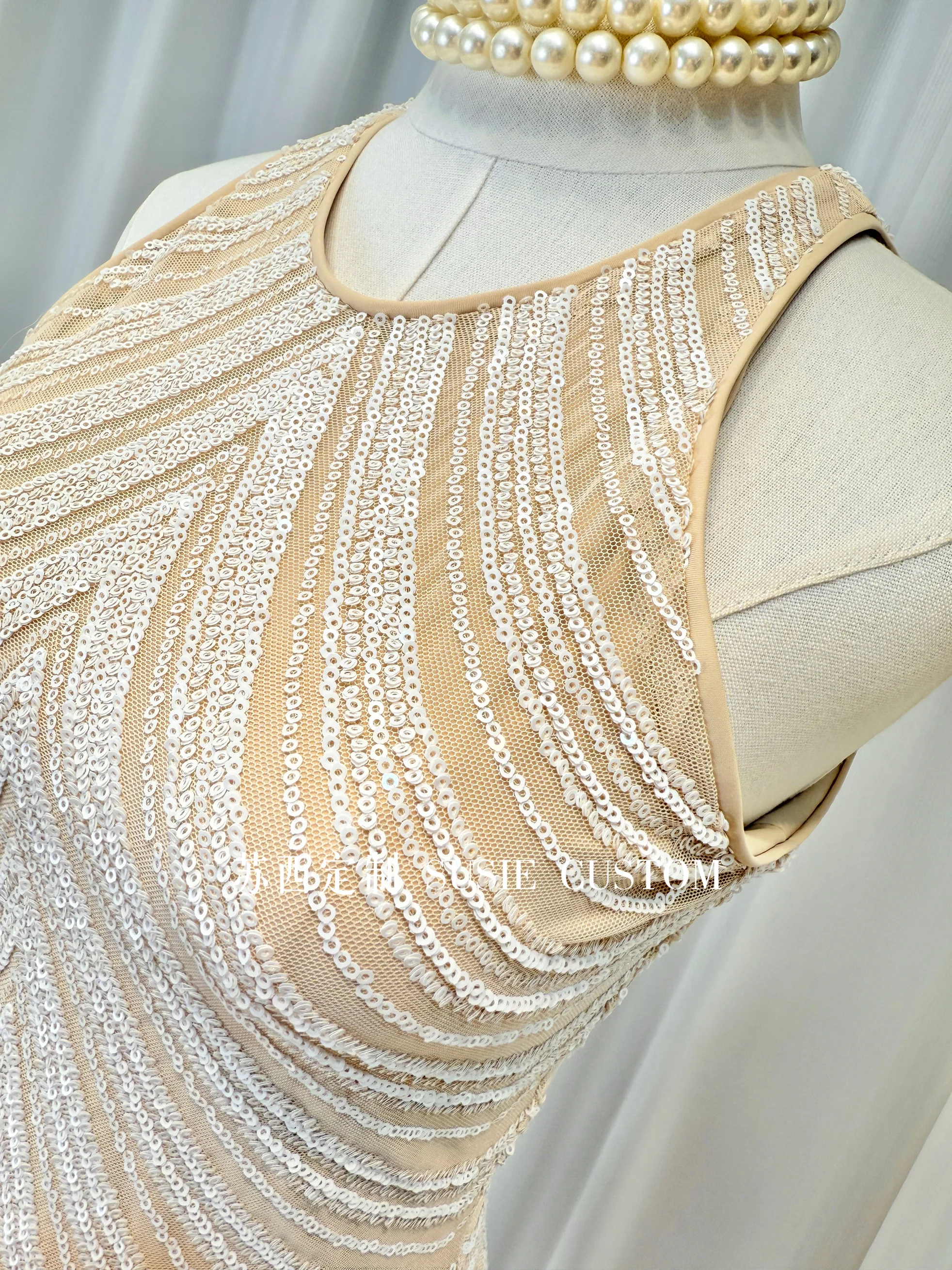 Elegant High-end Heavy Industry Sequined Birthday Party Dress Round Neck Sleeveless High Waist Sexy Bodycon Short Dress Women