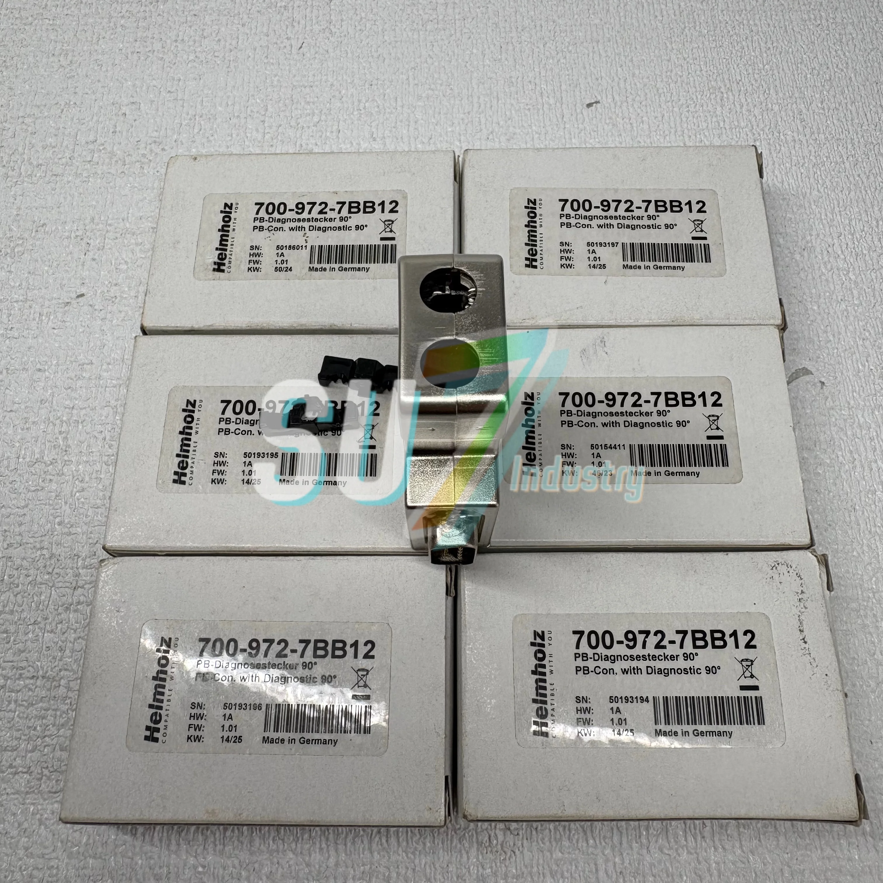 

700-972-7BB12 Разъем Profi-Bus 100% НОВЫЙ