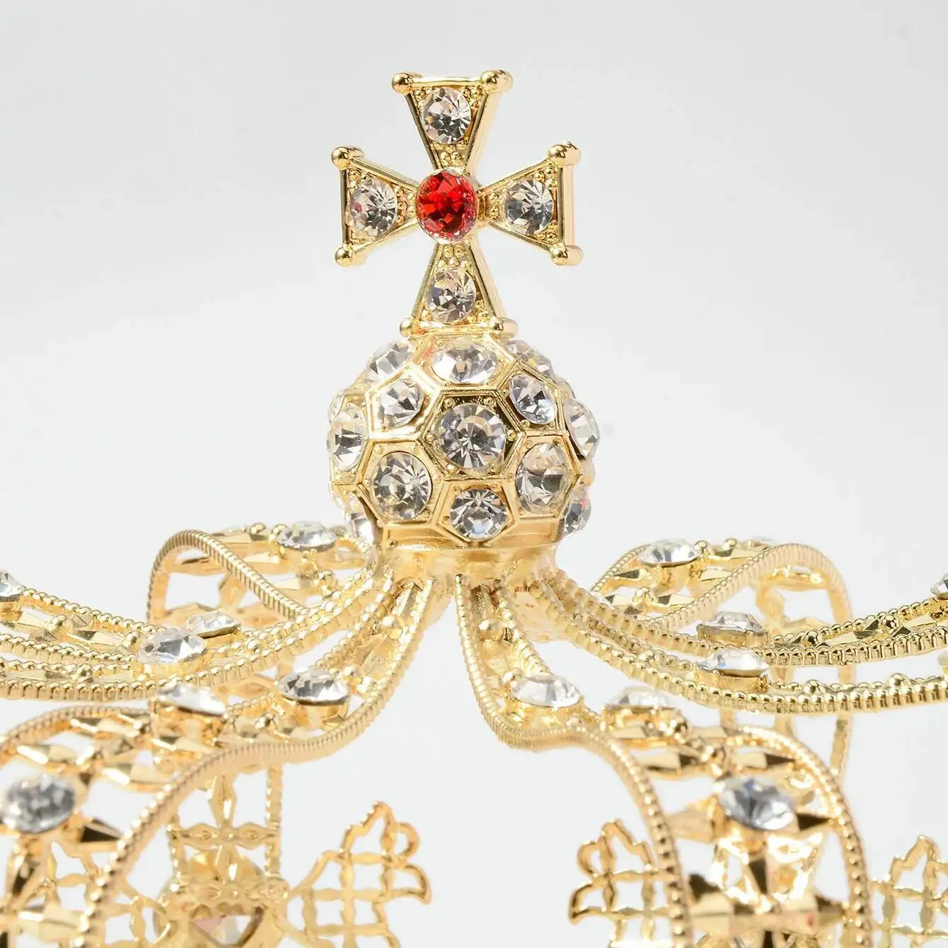 Royal Cross British Crown With Red Rhinestone Medieval Crowns Women Party Headwear Pageant Diadem Costume European Headpieces