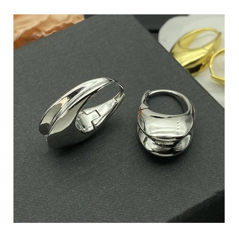 

New Saint Family Metal Retro Earrings Korean Earrings Poplar Forest Temperament Design Earrings Earrings Women