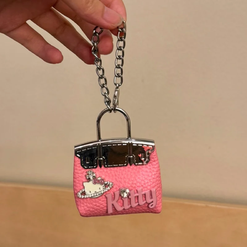 Kawaii Mini HelloKitty المفاتيح سلسلة معدنية الديكور حقيبة صغيرة قلادة فتاة القلب حلقة رئيسية Diy بها بنفسك اكسسوارات لفتاة النساء هدية