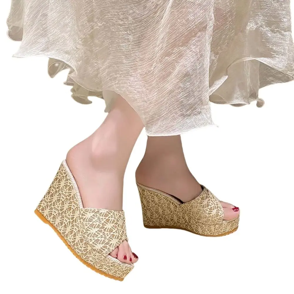 ヒールの高さ 10 センチメートルスロープヒールサンダル中空カバートゥカジュアルシューズローマンハイヒールブラックベージュビーチカバートゥサンダル