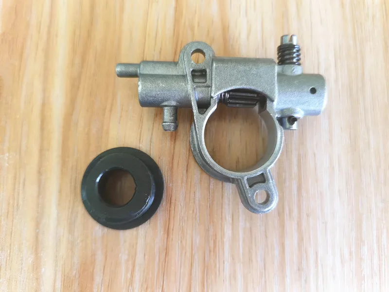 CS-2511TES Oil pumps worms gear V652000230 C022-000211 for SHINDAIWAs 251TS CS-2511P DCS-2500T CS-260TES Chainsaw auto oiler