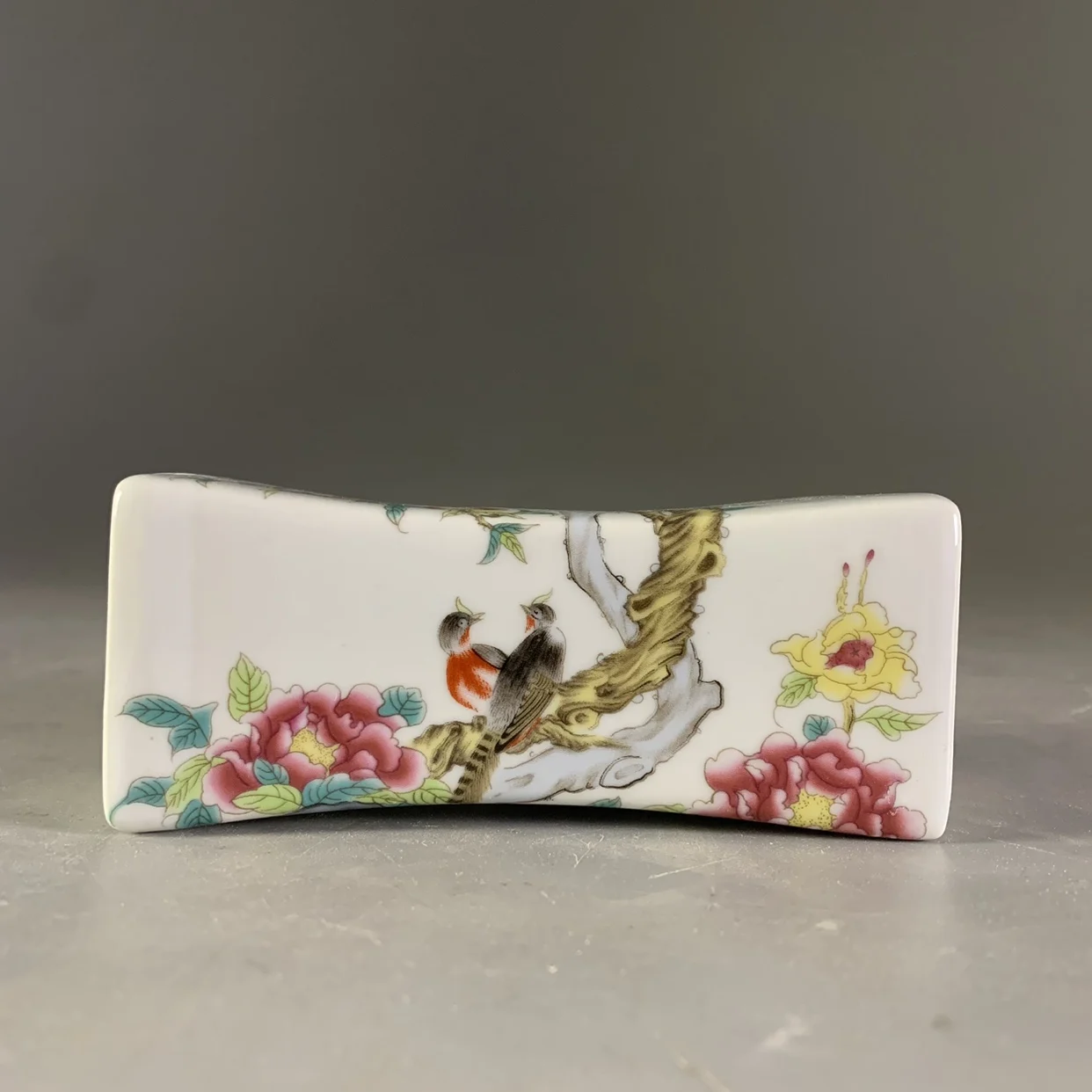 ceramic powder color flower and bird longevity picture, small hand pillow, paperweight, art collection, factory goods, porcelain