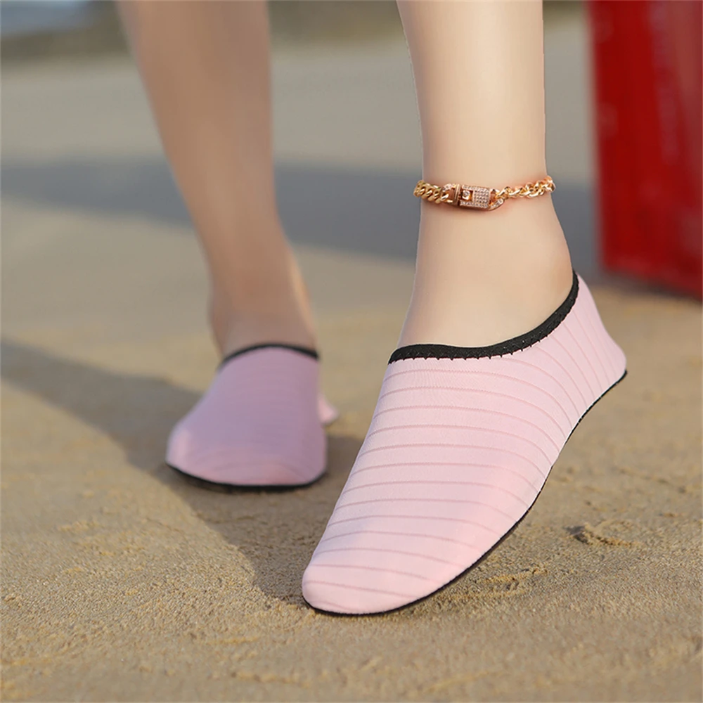 Water Shoes — size and design detail 18
