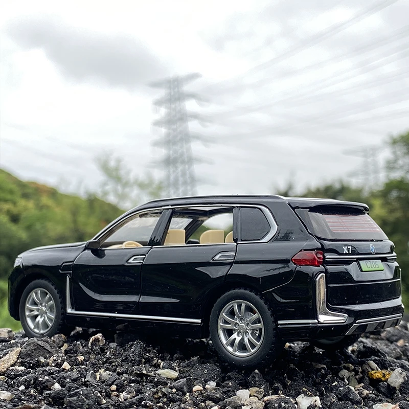 1:32 BMW X7 SUV Alloy Off-road Car Model Diecasts Toy Vehicles Metal Car Model Sound and Light Collection Childrens Toy Gift A35