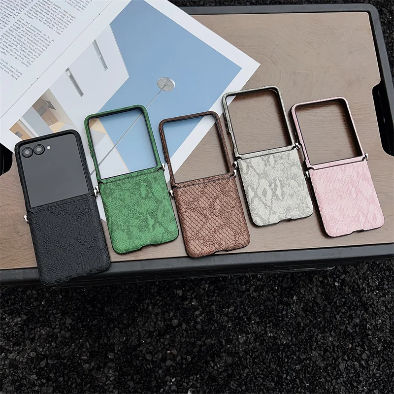 لسامسونج غالاكسي Z فليب 7 FE 6 5 4 حافظة فاخرة جلد الثعبان الملمس سوار سلسلة بولي Leather الجلود غطاء خلفي مقاوم للصدمات #3