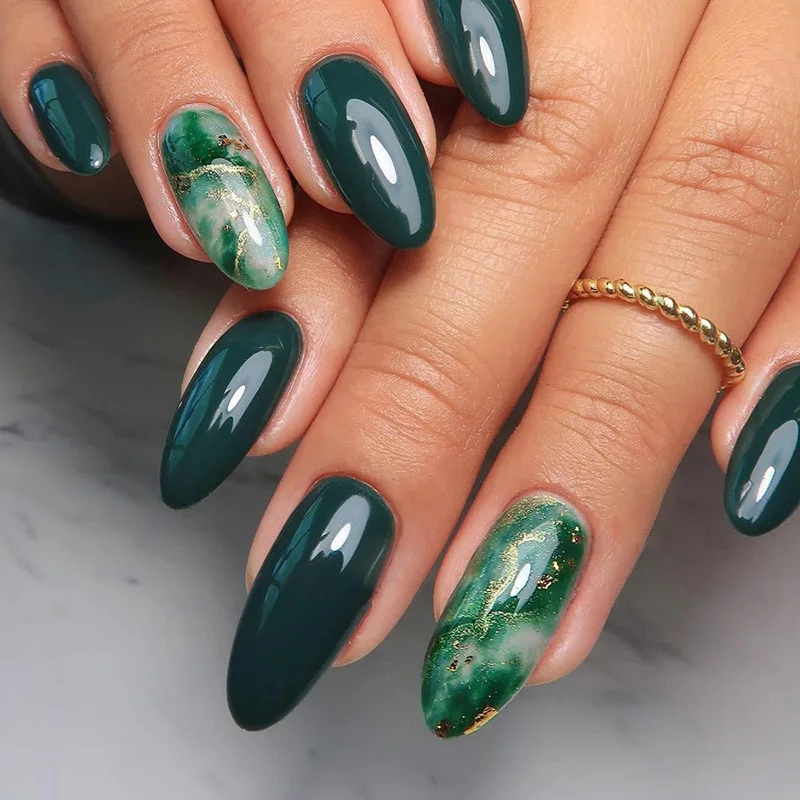 

24pcs Jade & Gold Press-On Nails - Classic Foil Accents On Emerald Green Medium Almond Luxe Vintage Style