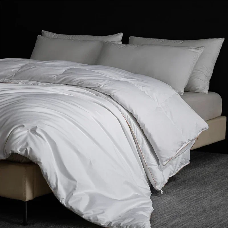 New 2025, High-End Goose Down & Silk Quilt Set, california king Size. Zip, Unzip for Year-Round Comfort.