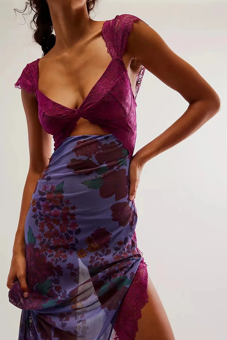 Robe longue en dentelle pour femmes, col en v, bretelles, fente d'épissure, dos nu, Patchwork, moulante, nouvelle collection été 2025