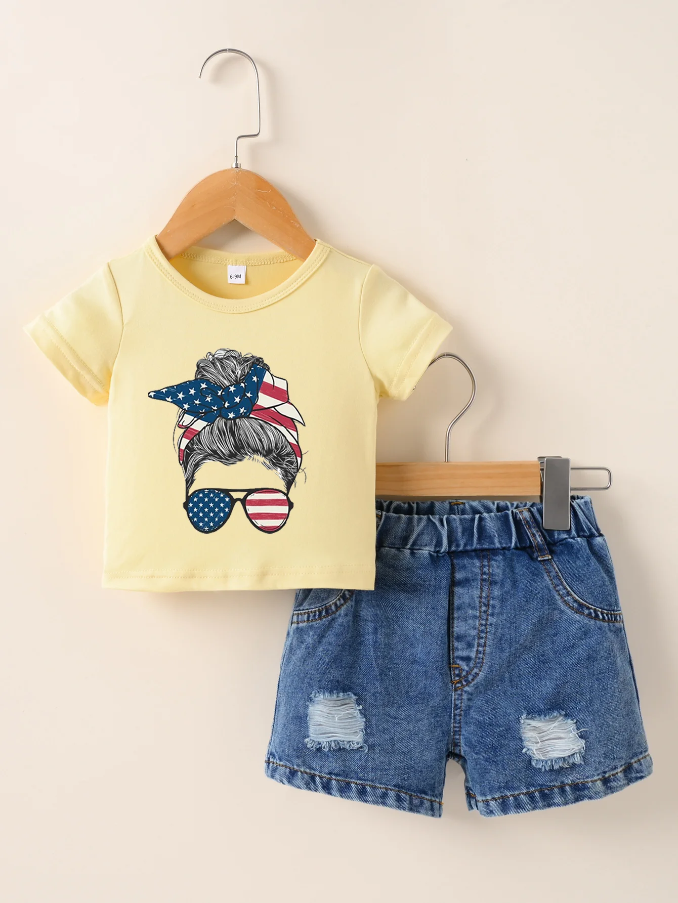 New Boys and Girls Summer New Boys and Girls Short sleeved Yellow T-shirt Round Neck Pullover+Denim shorts set