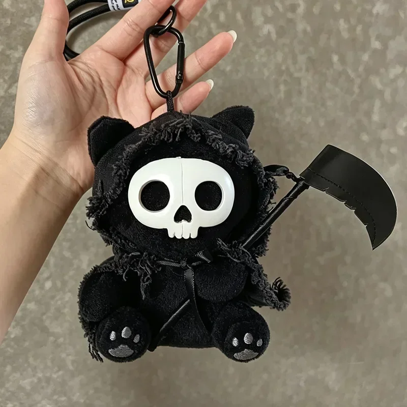 Grim Reaper Schwarze Katze Plüsch-Schlüsselanhänger Taschenanhänger Kreativer gruseliger Stoffanhänger für Rucksack, Handtasche, Dekoration, Geschenk, Sammlung – Detail 1