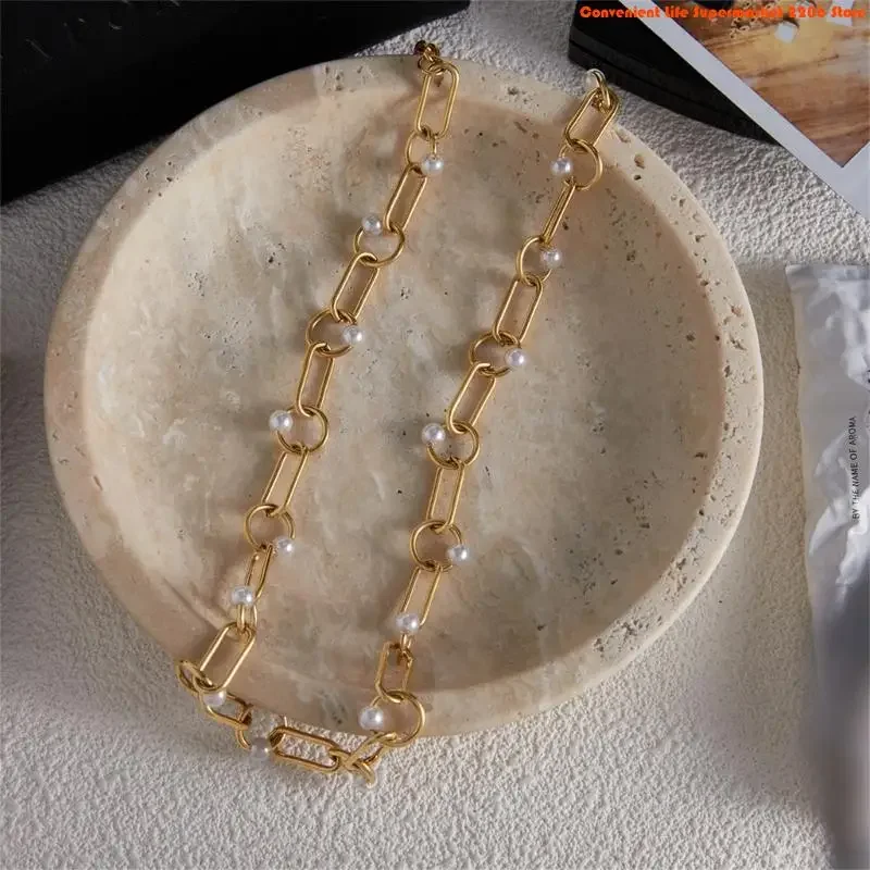 Q5WE Stylish Pearls And Hollow Chain Necklace Versatile Jewelry Piece Fashion Neckchain For Women Every Age Group