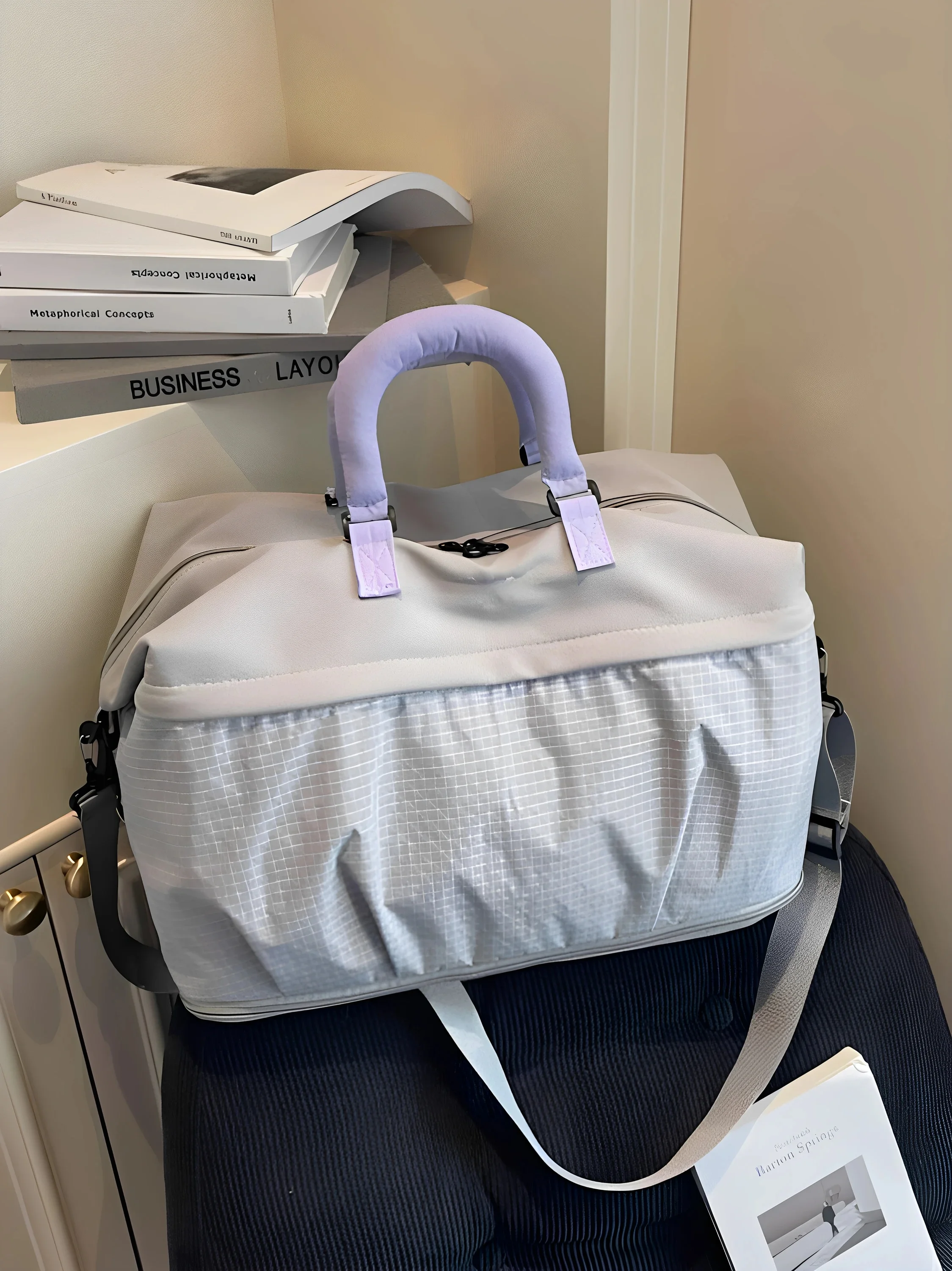 fashionable-travel-handbag-lightweight-sports-fitness-bag-large-capacity-short-trip-business-trip-portable-bag-for-youth