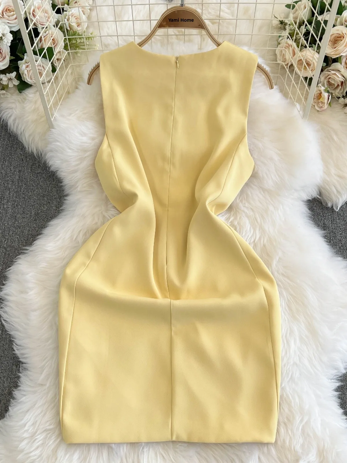 エレガントなショートAラインスカート レディース ノースリーブ ラウンドネック ウエストシェイプ 細見え 夏の新作 韓国風 ハイウエスト