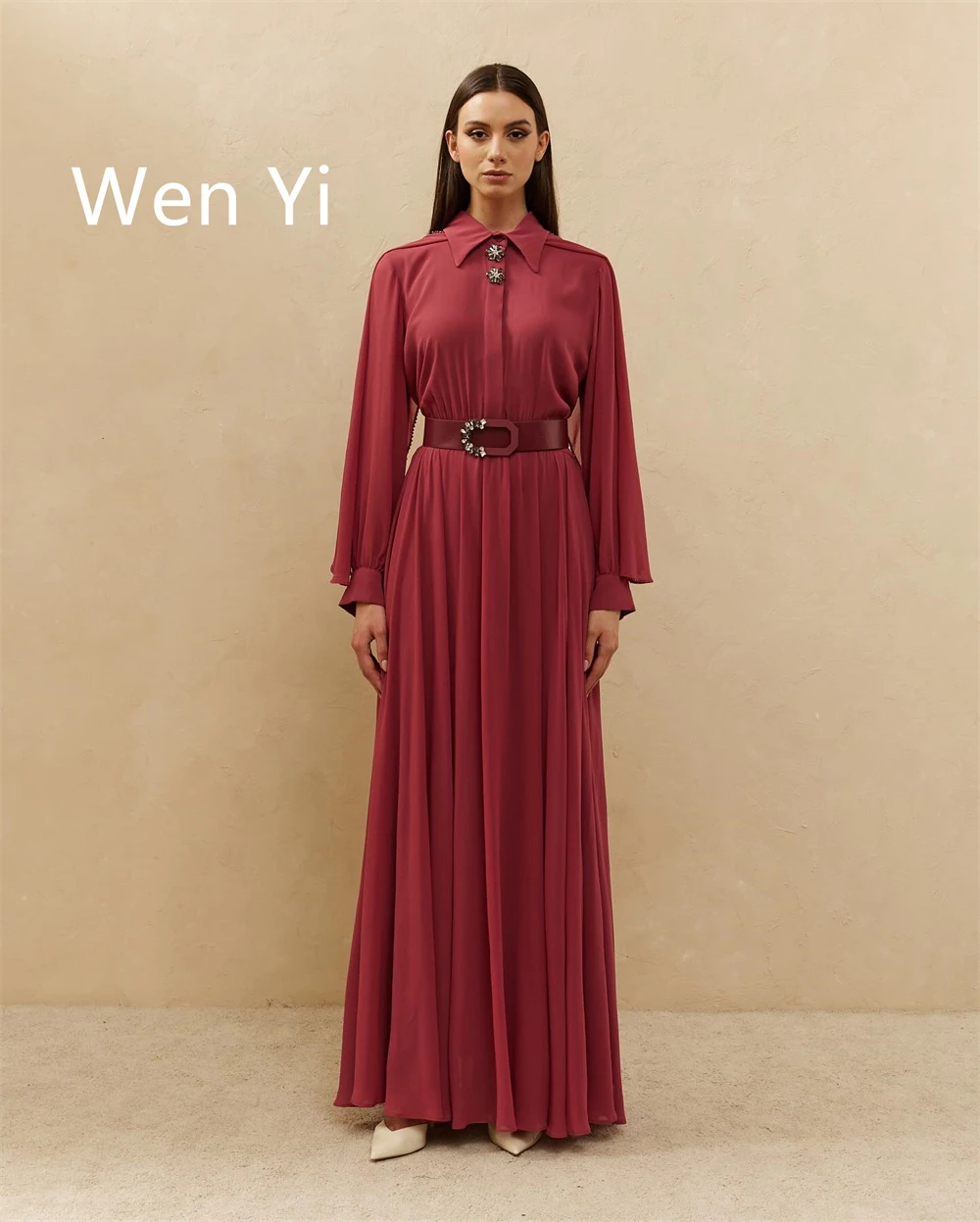 

Customized Simple Chiffon Evening Dresses Modern O-Neck Long Sleeves Celebrity Gowns Sweep Train Special Occasion Gowns