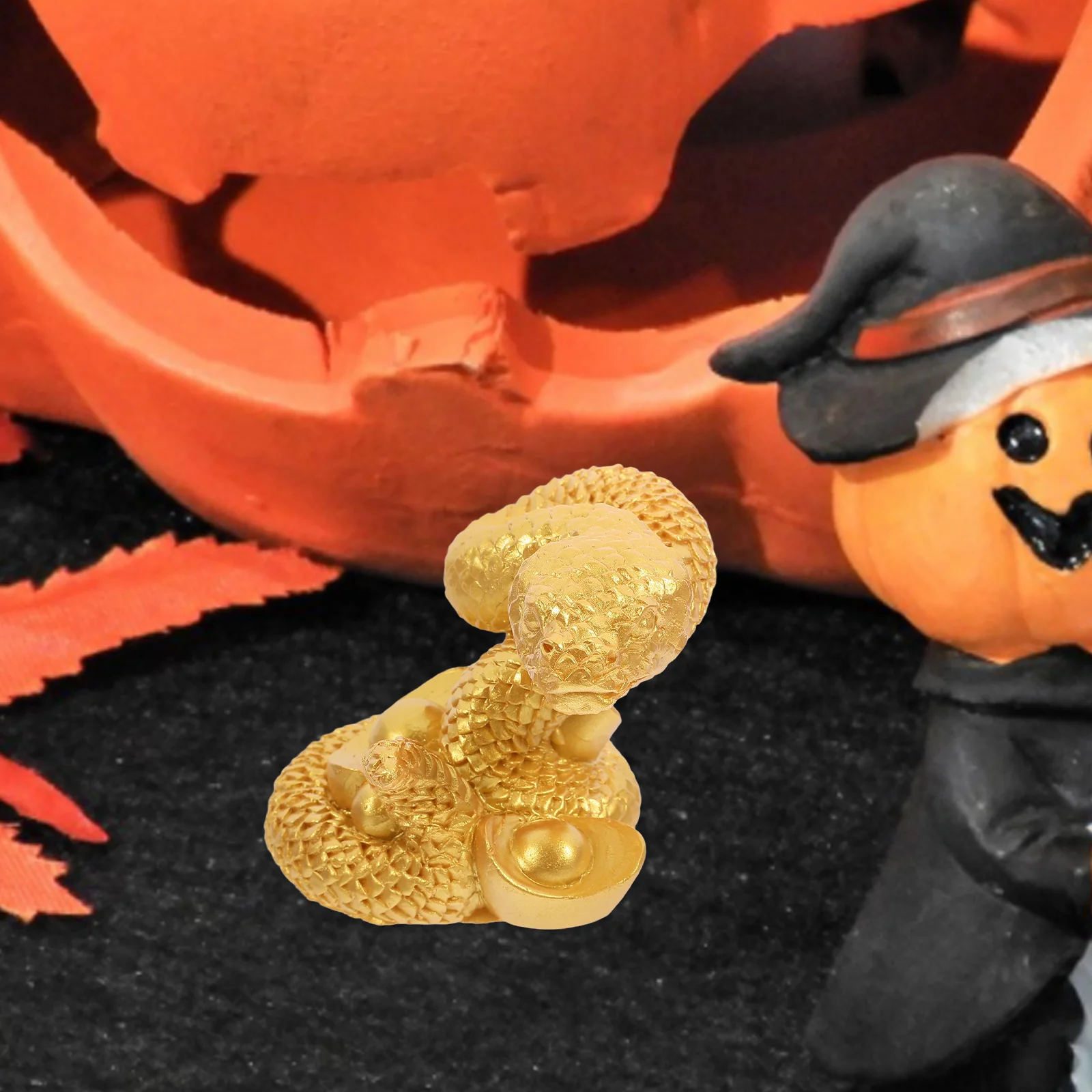 

Golden Resin Snake Statue Desktop Decoration Zodiac Animal Ornament Small Retro Vintage Style Home Garden Decor Craft Exquisite