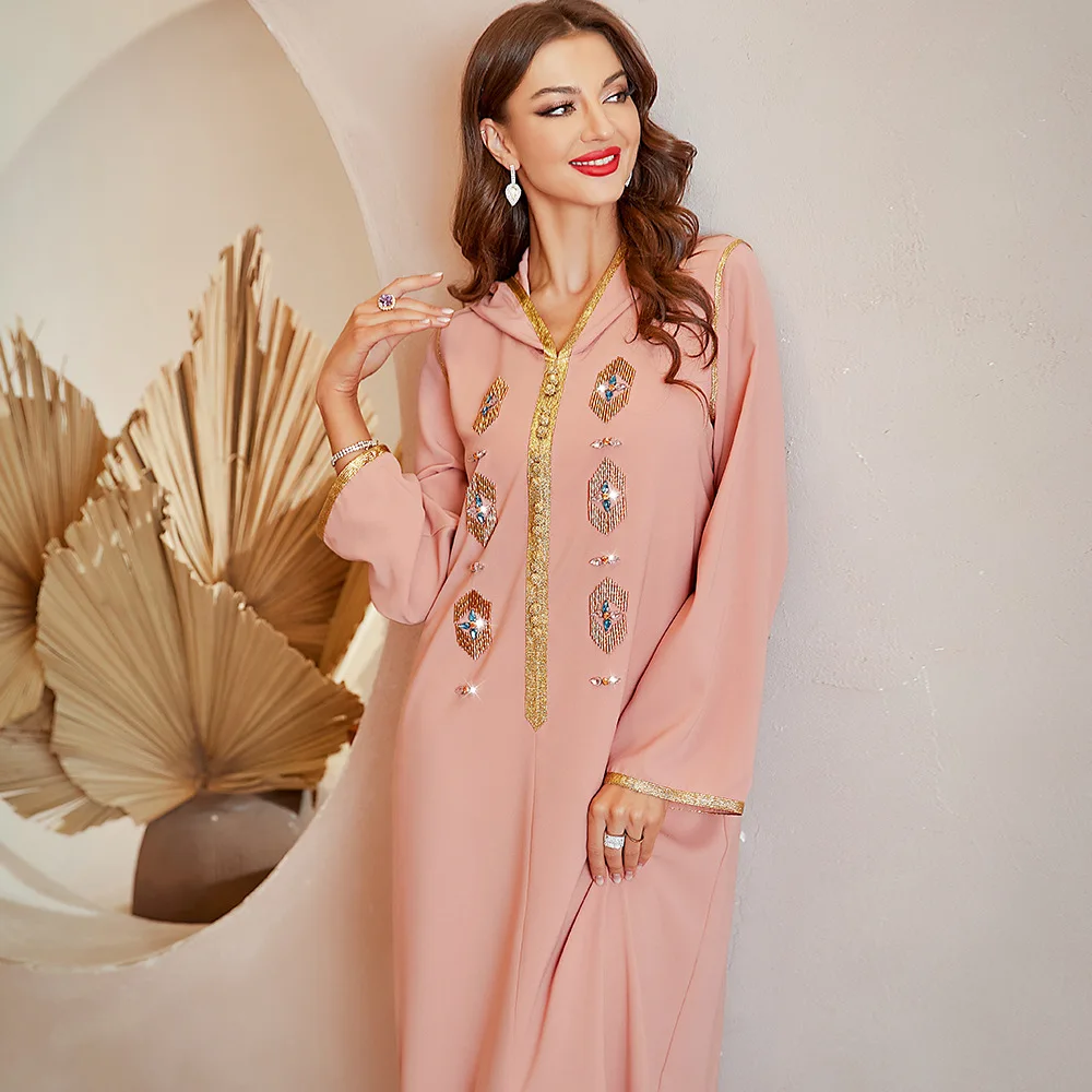 

2023 Summer Pink Handmade Diamond Gold Tube Muslim Women's Clothing with Hat Dress Rhinestone Inlay V-Neck Muslim Sets