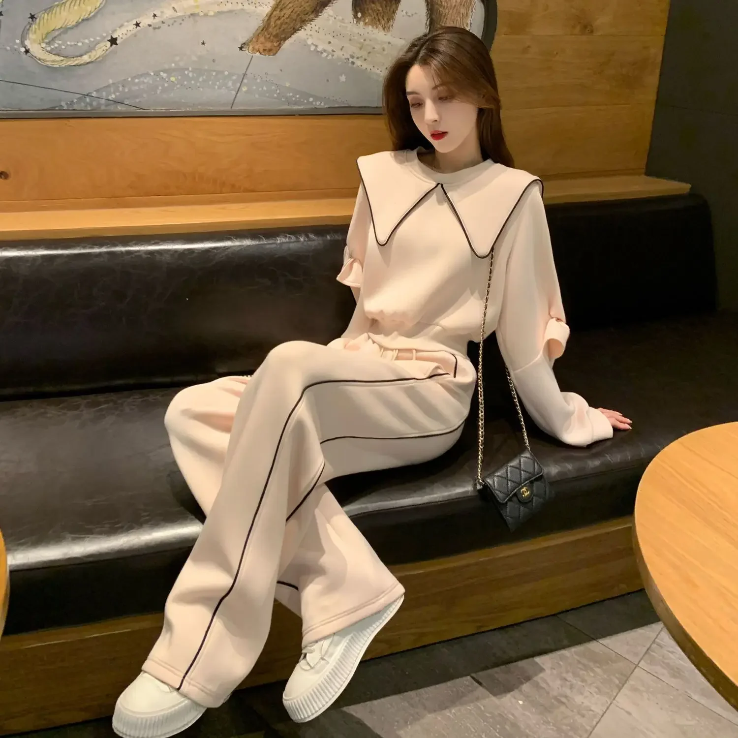 Casual Womens 2 Piece Outfit Set Loose Tracksuit Autumn New Lapel Collar Pullover and Lace-Up Wide-Leg Pants Suit Sportswear