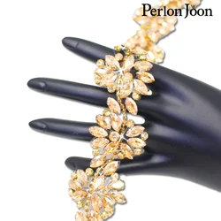 1Yard Hot Fix Cristal Flower Gold Iron On Rhinestone Applique Garment Dresses Bridal Headbands Bag Decoration Accessorie TR170