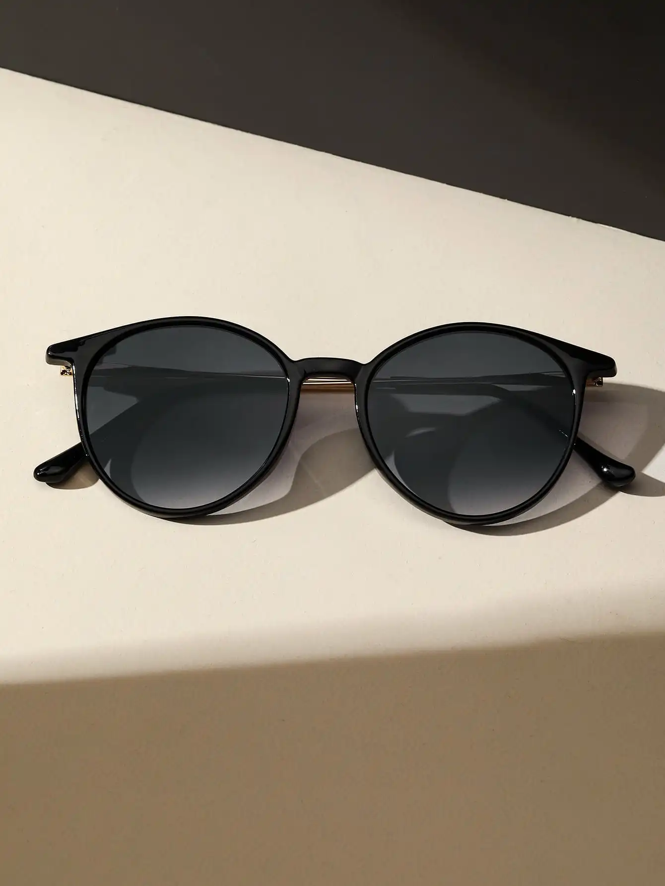 1PC Fashion Round Metal Women Sunglasses For Men Daily Life Shades Eyewear Accessories.Glasses view 3