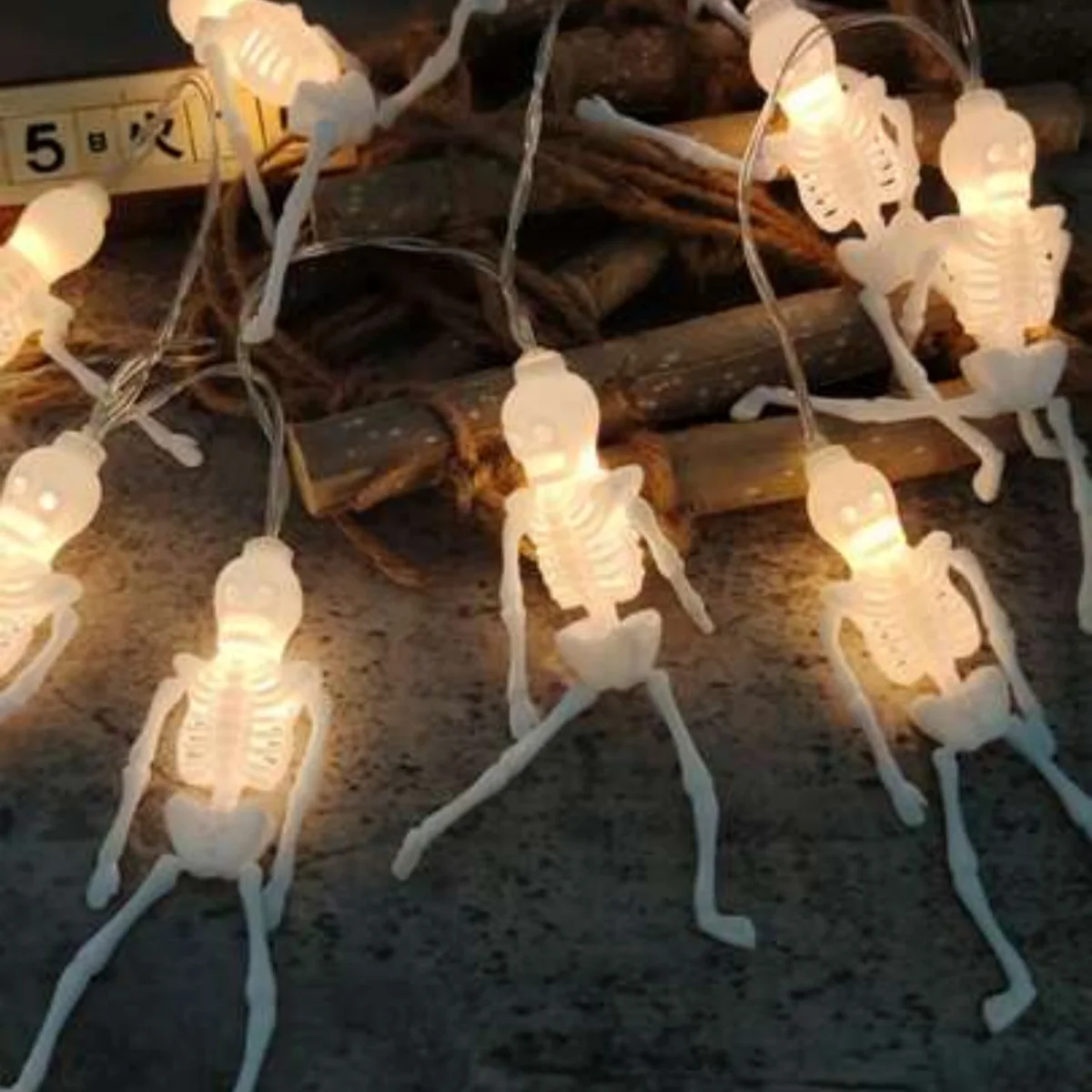 1pc 10/20 LED Halloween White Removable Skeleton String Lights Hanging Decorative Lamp For Home Bedroom Garden Halloween Decor