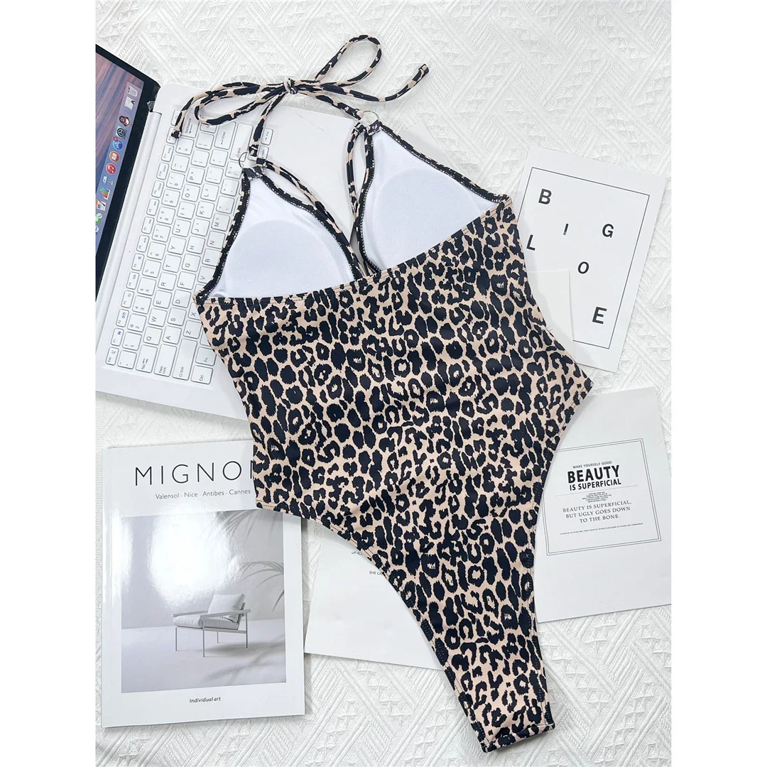 Leopard-Metallringe, Neckholder, ausgeschnittener Monokini, Damen-Badeanzug, einteiliger Badeanzug, Damen-Badeanzug mit hohem Beinausschnitt, Badebekleidung, Badeanzug, V3752 – Detail 11