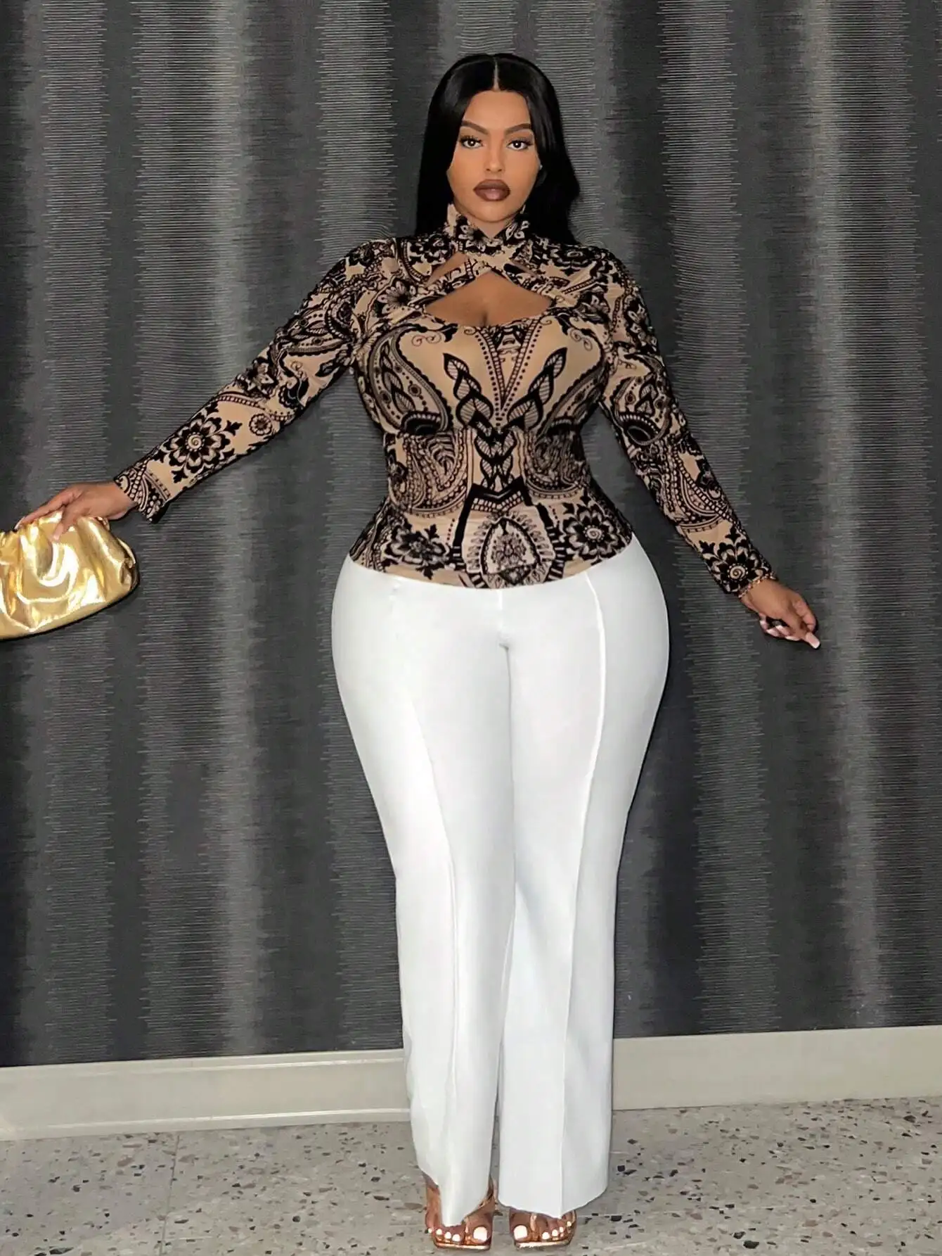 

Slaydiva Plus Size Sexy Lace Top with Cutout & Cross Neck, Floral Pattern Long Sleeve Blouse