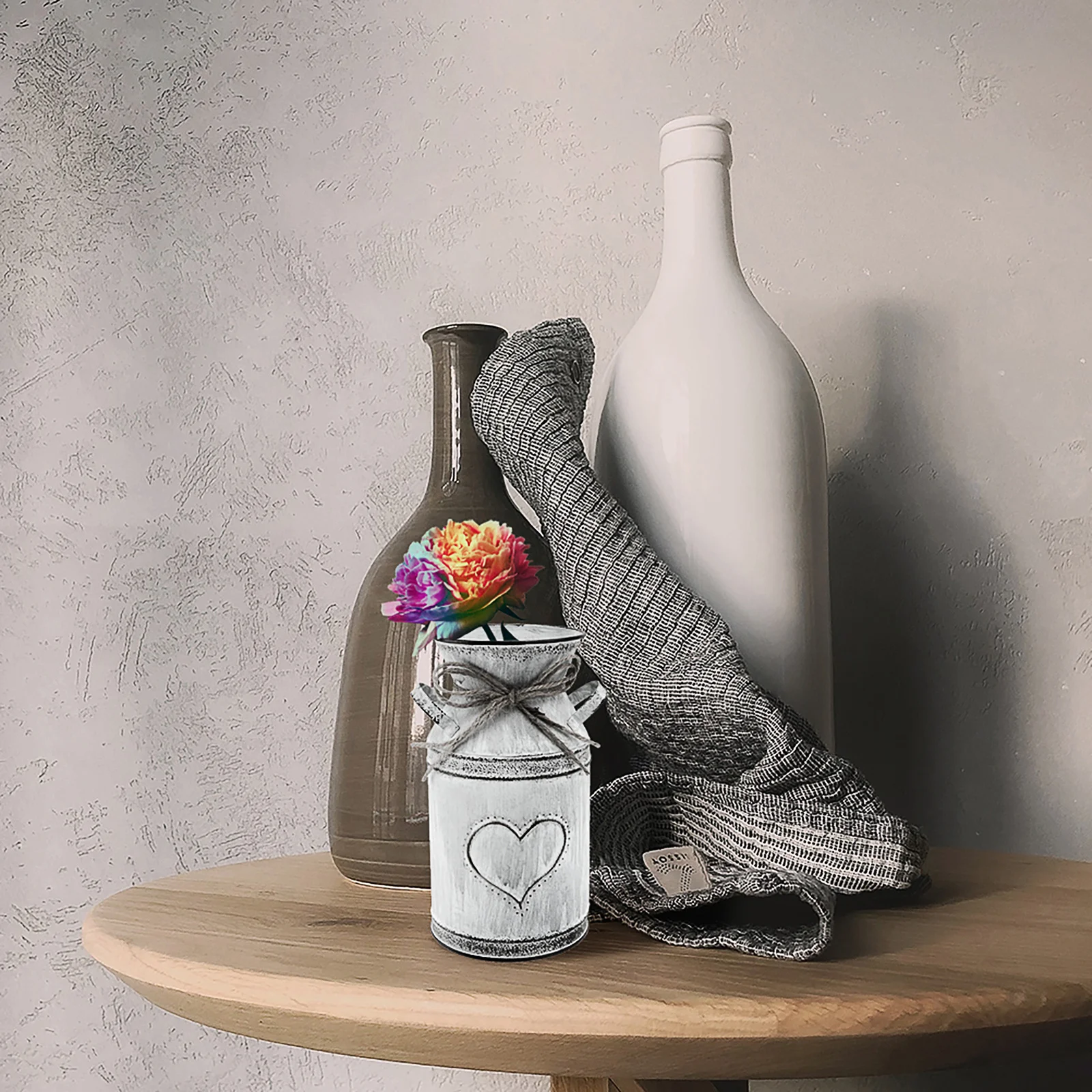 

1pc Heart-Shaped Flower Vase Iron Plant Display Pot For Home Garden Decor Multifunctional Desktop Ornament Storage Bottle