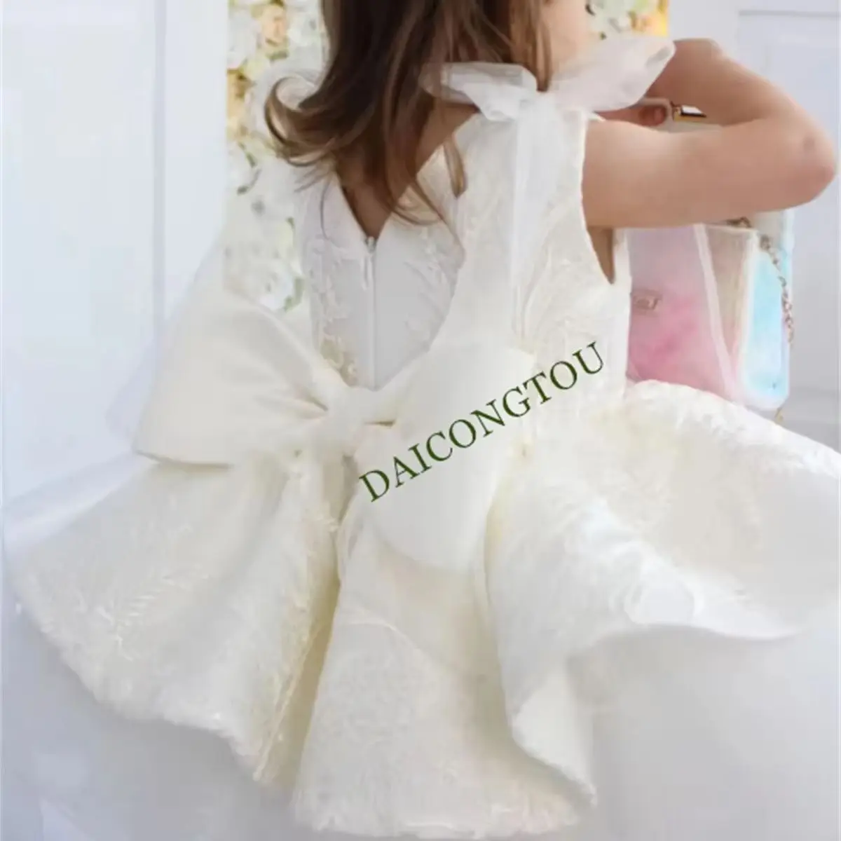 

CustomizedNew Girls Dress 2024 Birthday Party Princess Dress White Fashionable Fluffy Dress Celebrity Gown 12M 24M 4T 6T