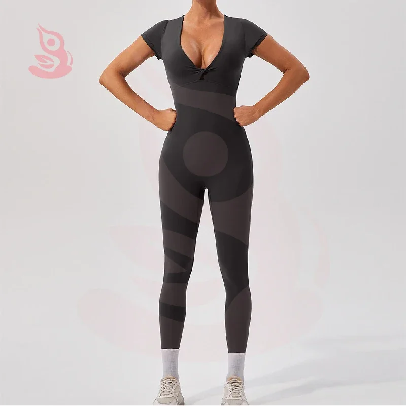 Sexy and Comfortable Short Sleeved Yoga Jumpsuit for Women Sports and Fitness Training Dance One-piece Jumpsuit gym set women