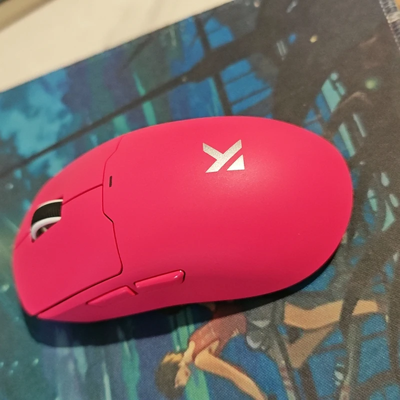 ماوس ألعاب لاسلكي جديد من سلسلة MCHOSE A5 V2 ULTRA 3 أوضاع للألعاب عمر بطارية طويل PAW3395 ماوس بتصميم خفيف الوزن