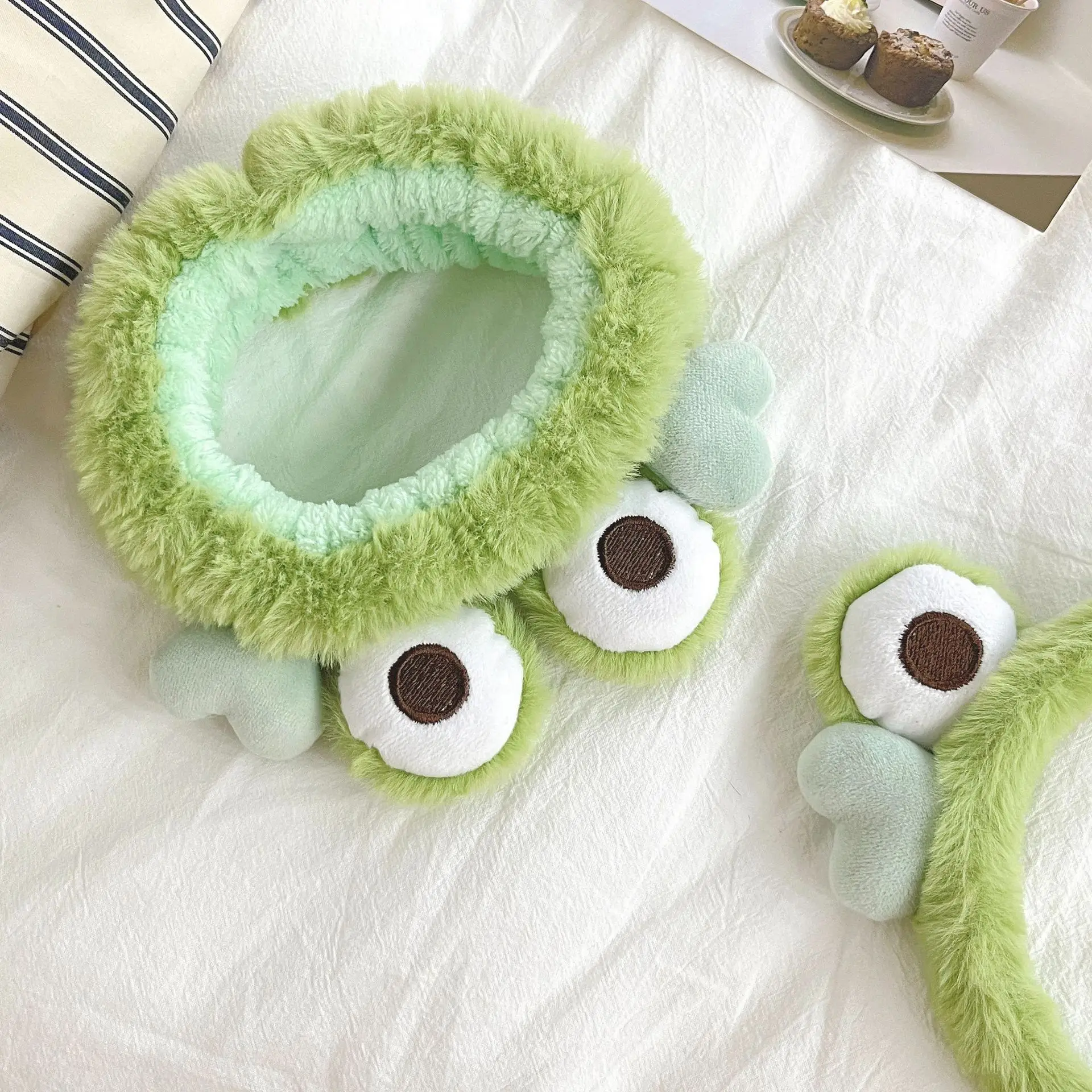 Plush Headband Wash Hair Band Green Frog Eyes Love Headband Girl Heart Cartoon Wash Face Hair Clip ﻿