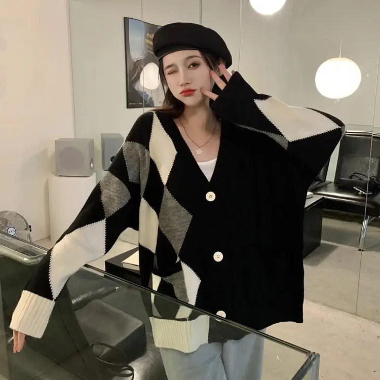 

Dongguan Daliang High-End Sweater Cardigan Early Autumn Jaet No Pilling New 2025 Winter New Arrival Ladies Knitwear