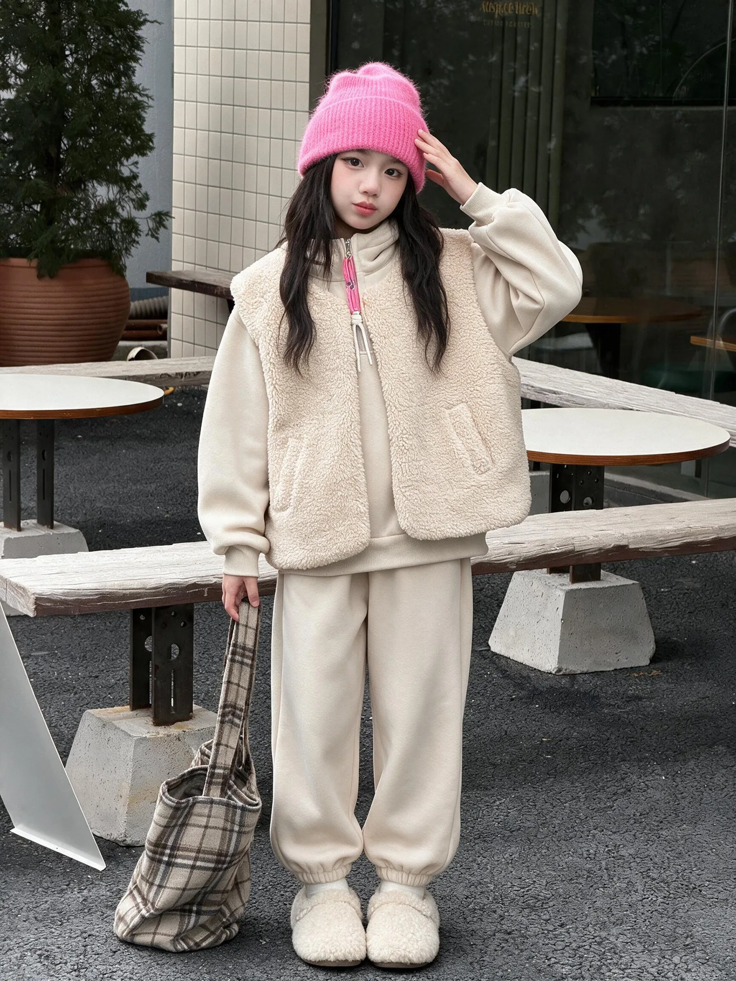 2026 Winter New Casual Plush Hoodie Set Lamb Wool Vest 3-Piece Set Medium and Large Children's Health Pants Trendy