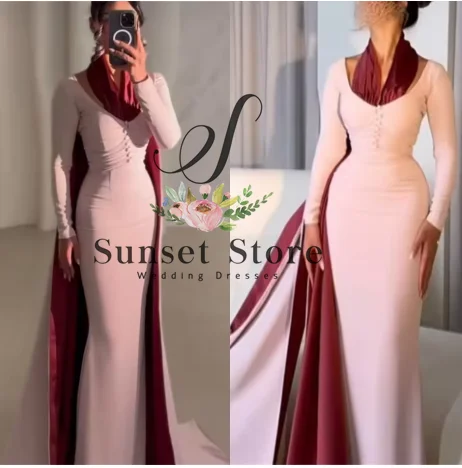 

Темпераментное вечернее платье из розового джерси по индивидуальному заказу. Изысканный Холтер с длинными рукавами. Русалка. Контрастный цвет. На заказ.