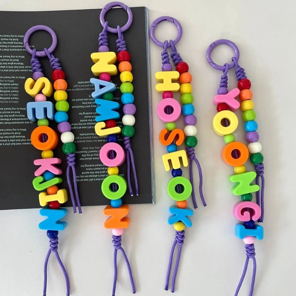 

Customized DIY Handmade Keychain 26 Letters Colorful Cell Phone Chain Acrylic Material Number Keychain Children Handmade Jewelry