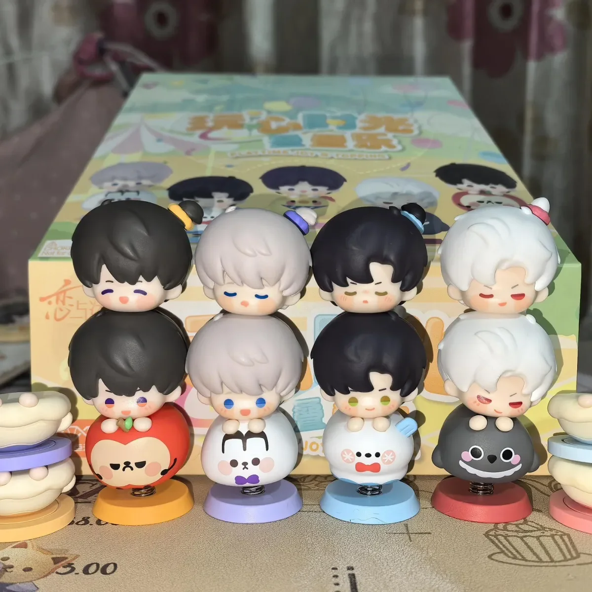 

Genuine Anime Love and Deepspace Caleb Sylus Rafayel Zayne Xavier Cosplay Rocking Chair Garage Kits Cartoon Spin Cup Figurine