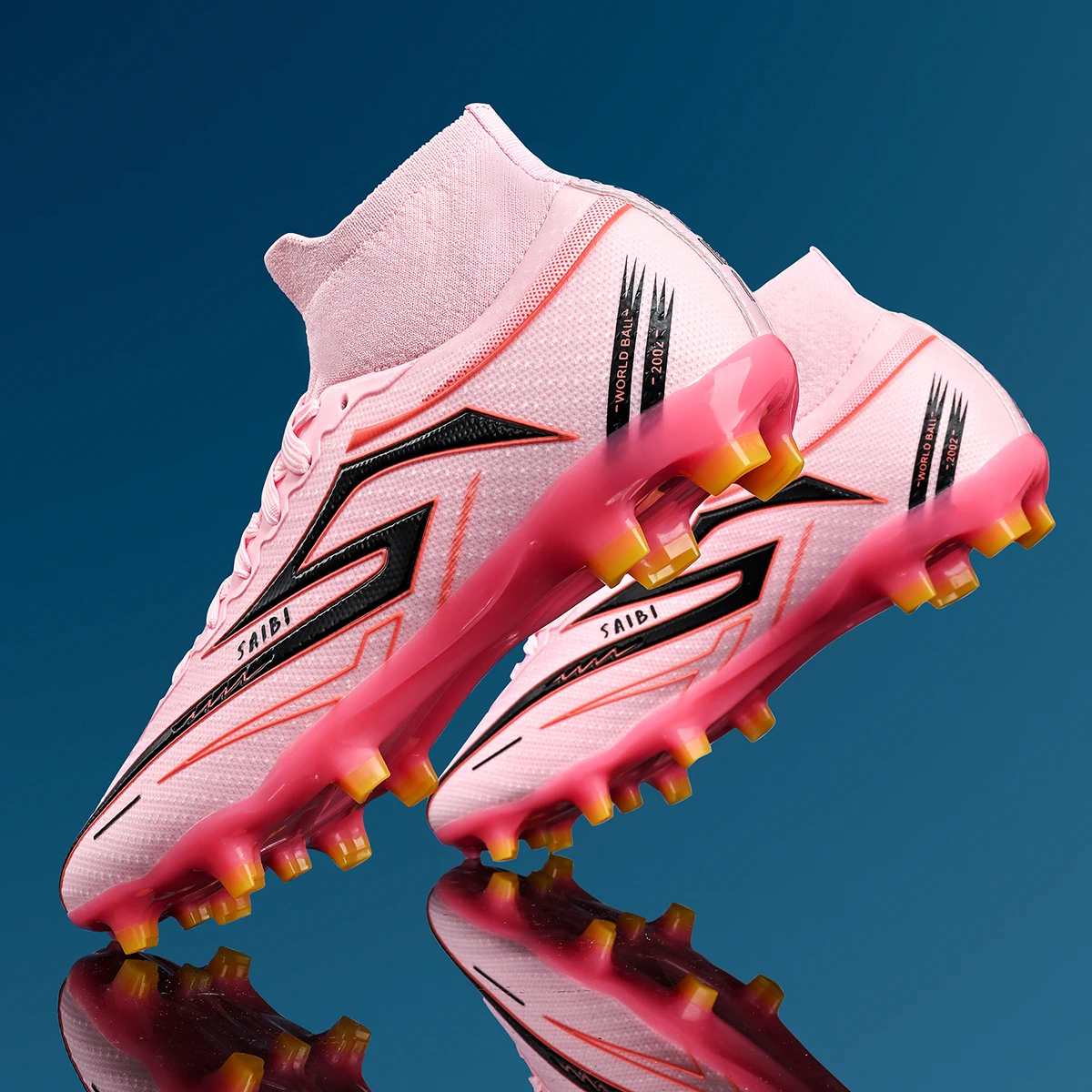 

AG/FG Long Studs Soccer Shoes，PU Fabric Mixed Upper，TPU Sole Wear Resistant Anti Slip，Men Women Kids Youth Outdoor Sports