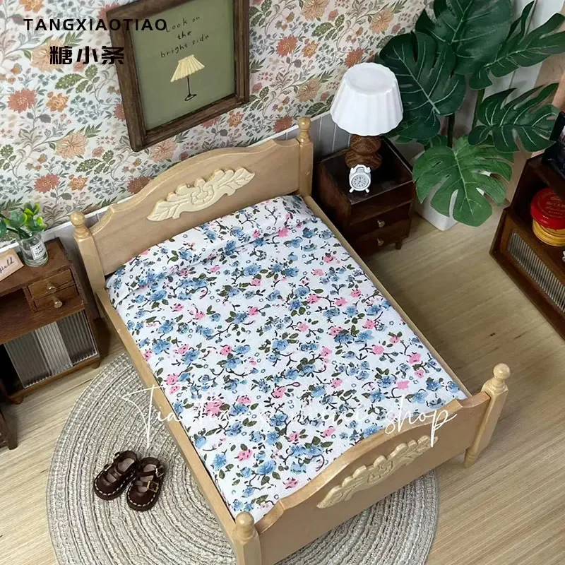 1:12 mini modelo casa de boneca acessórios de móveis cama de madeira vintage com conjunto de cama bjd ob11 gsc lol quarto cena brinquedo em miniatura