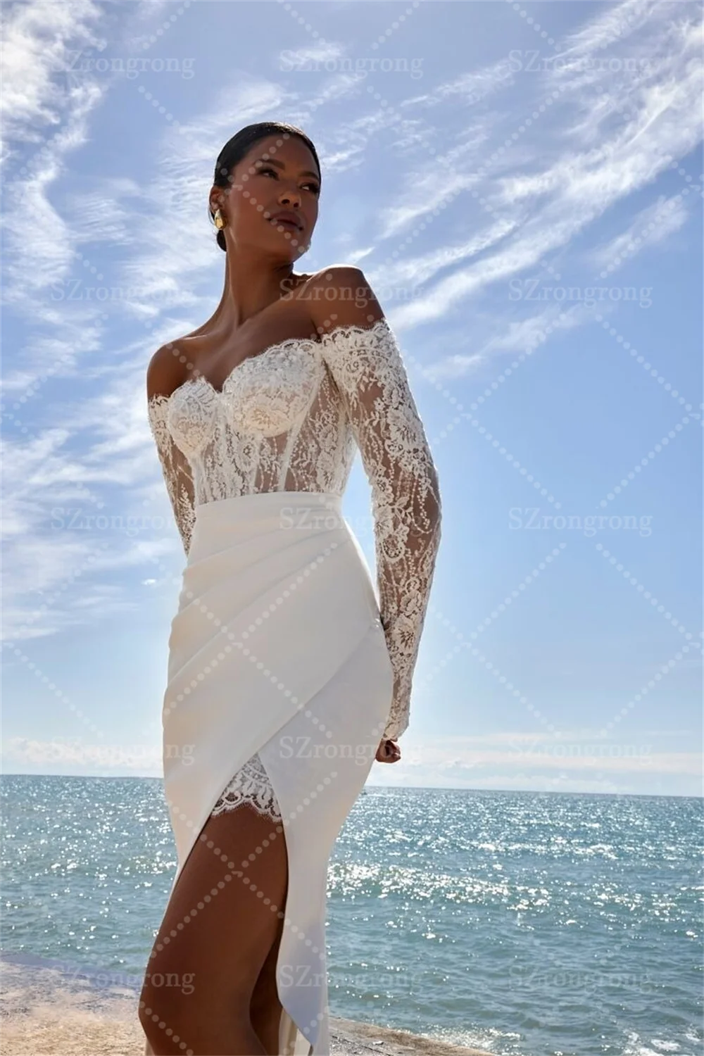 Gaun Pengantin Mini Pendek Model Sheath Boho dengan Kerah Beach Sweetheart, Renda, Punggung Terbuka, dan Ekor yang Dapat Dilepas, Dibuat Sesuai Pesanan