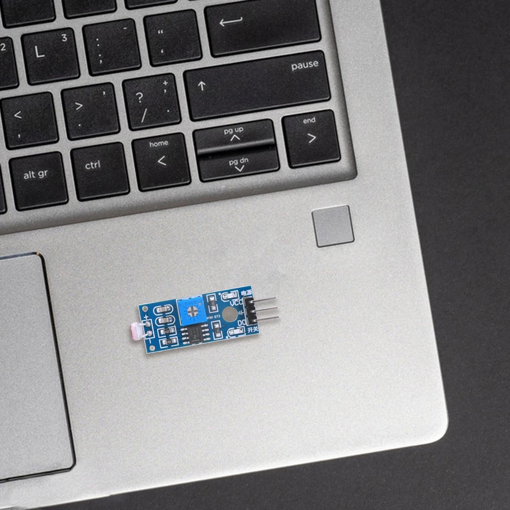 

LM393 Модуль цифрового фоточувствительного датчика с цифровым аналоговым выходом, модуль оптического чувствительного датчика сопротивления для умного автомобиля