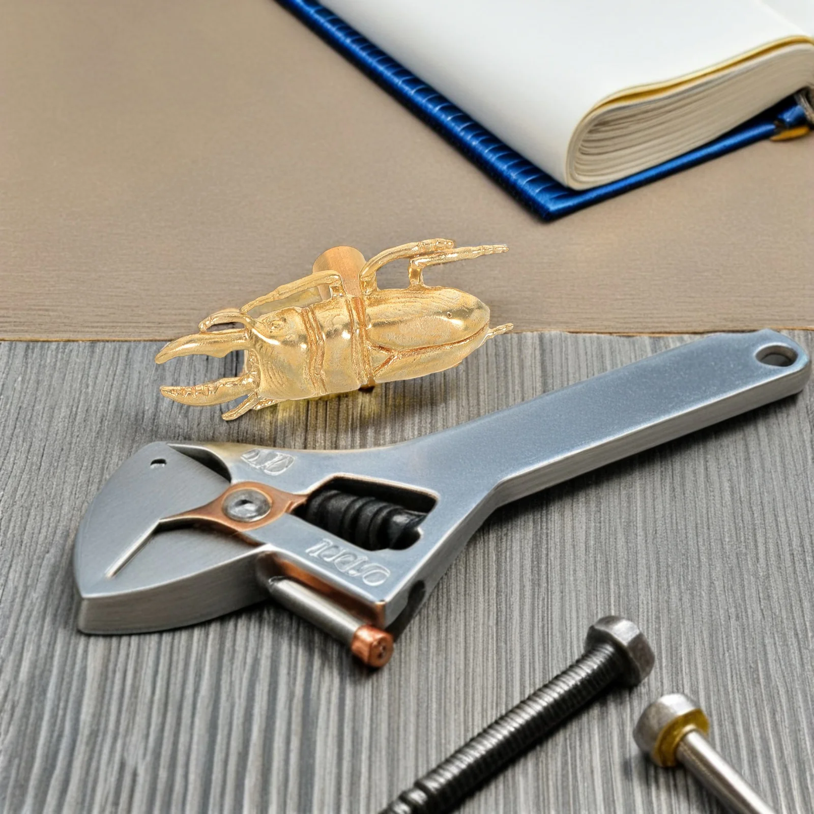 

Brass Beetle Drawer Knobs Decorative Cabinet Pull Handles for Dresser Closet Cupboards Kitchen Furniture Hardware